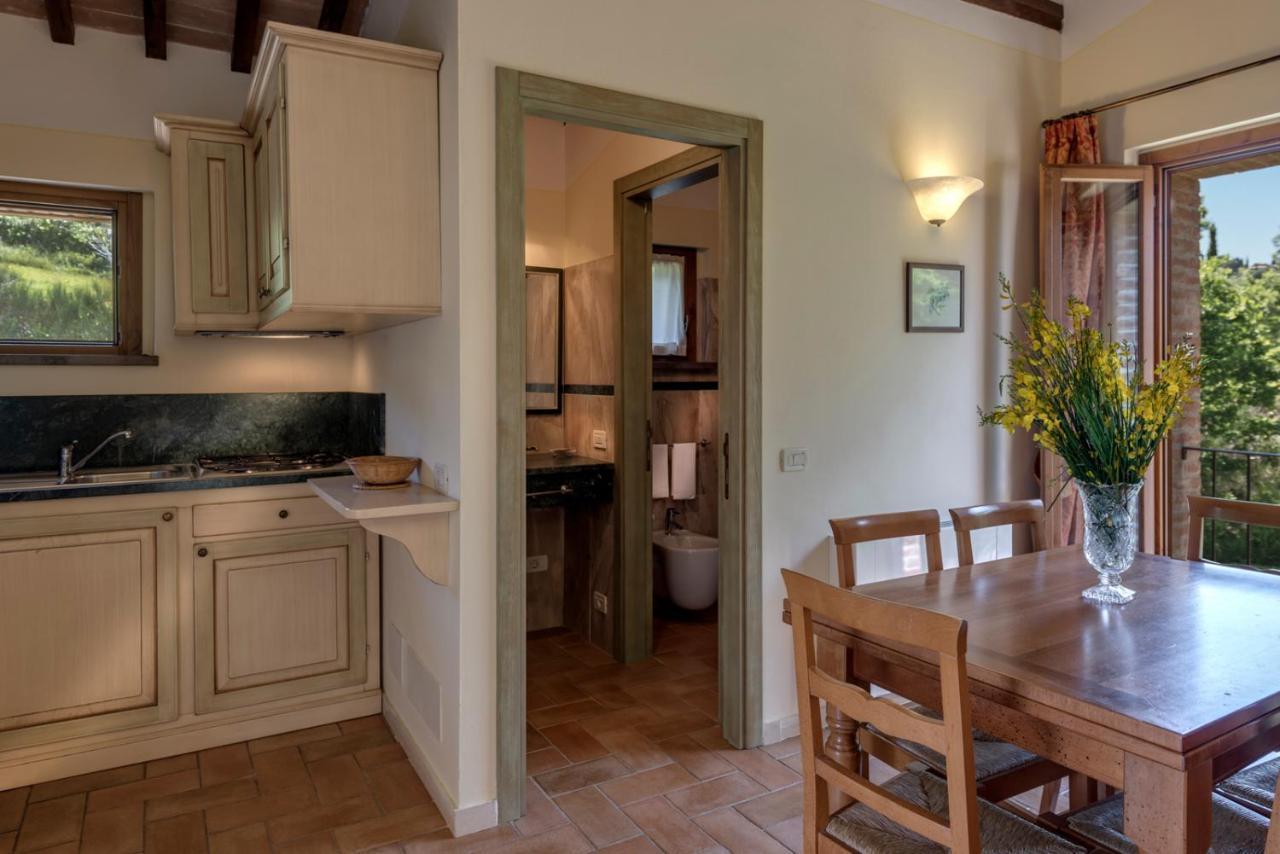 Casole dʼElsa Antica Fonte Resort المظهر الخارجي الصورة