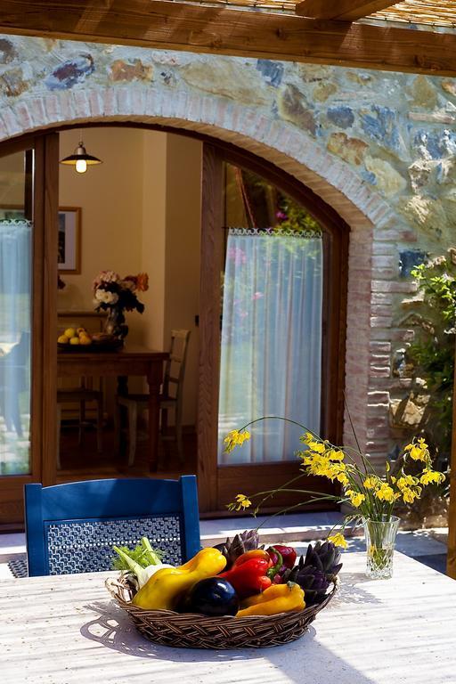 Casole dʼElsa Antica Fonte Resort المظهر الخارجي الصورة